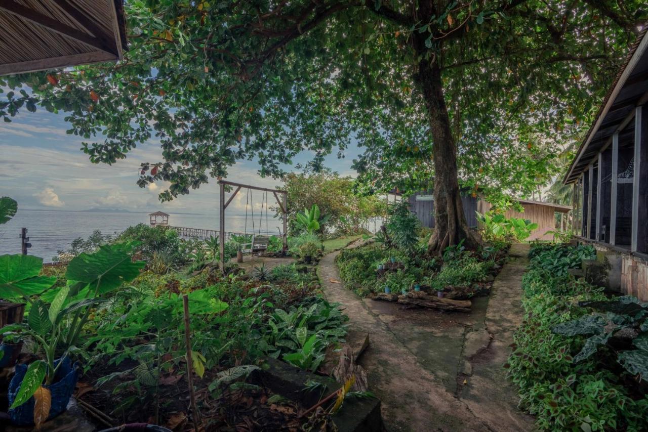 Sanctum Una Una Eco Dive Resort Pulau Unauna 외부 사진